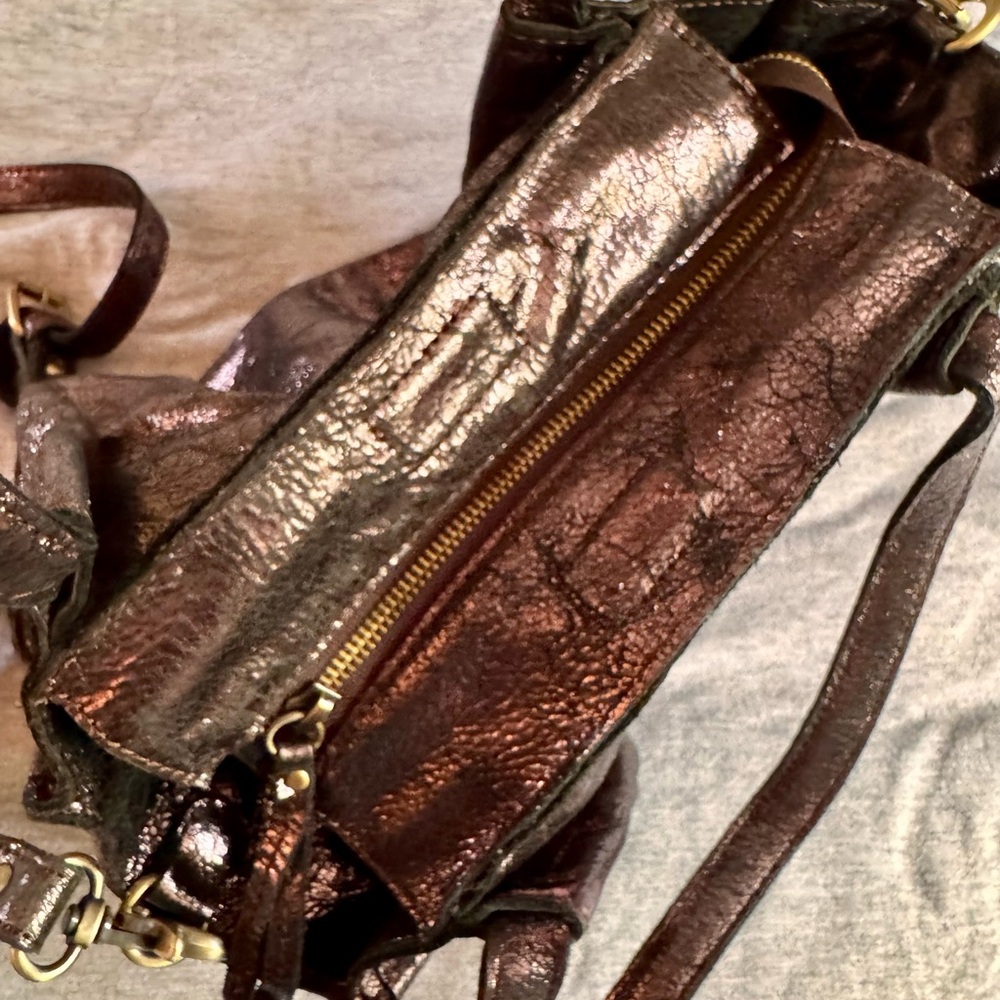 Miss Albright Brown Shoulder Bag with Glossy Leather Finish - Picture 3 of 7